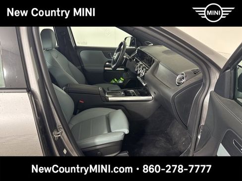 Used 2025 Mercedes-Benz GLA 35 AMG 4MATIC image 23