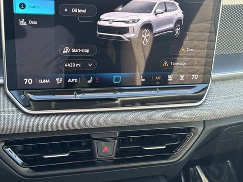 Used 2025 Volkswagen Tiguan S image 20