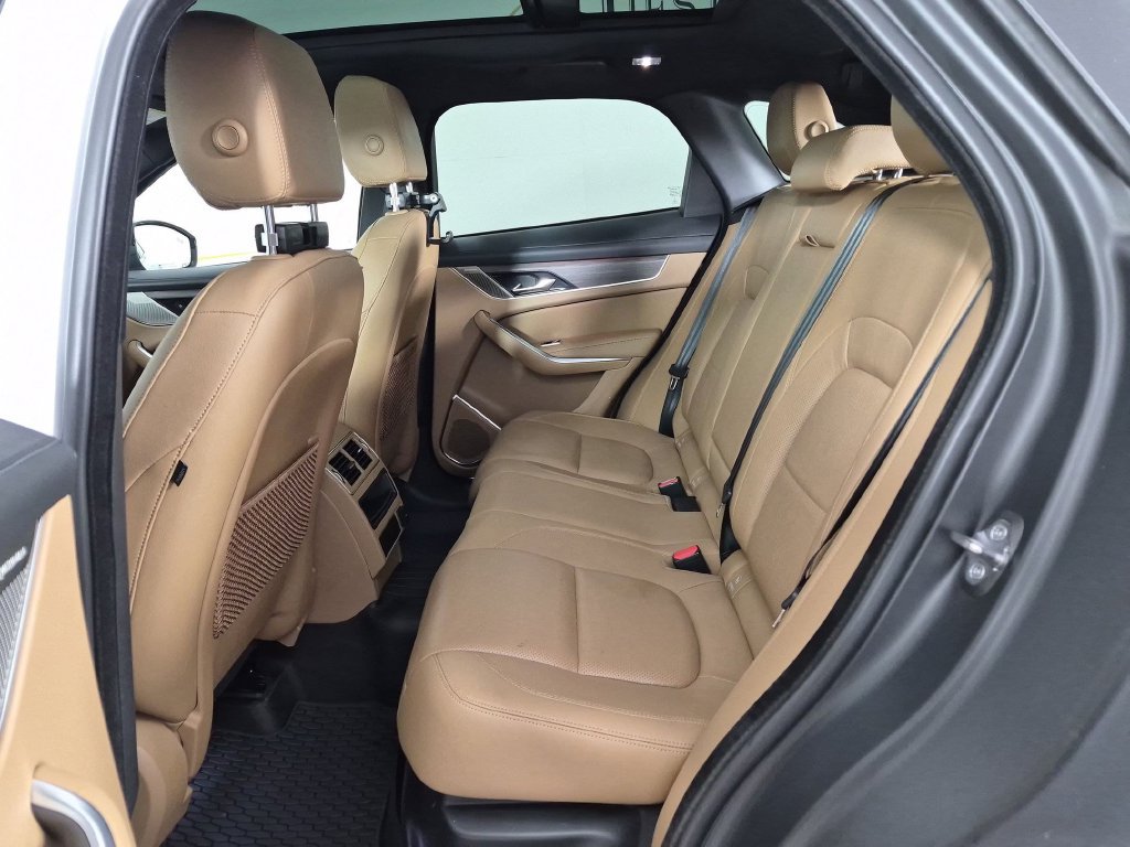 Used 2022 Jaguar F-PACE S AWD/4WD image 31