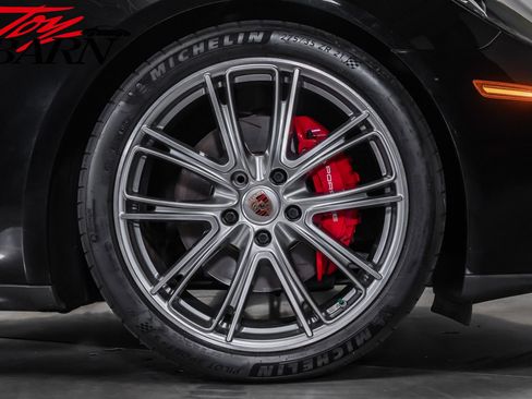 Used 2022 Porsche Panamera 4S AWD/4WD image 14