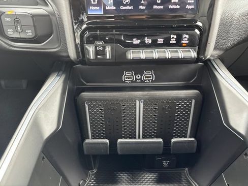 Used 2025 RAM 2500 Laramie w/ Night Edition AWD/4WD image 26
