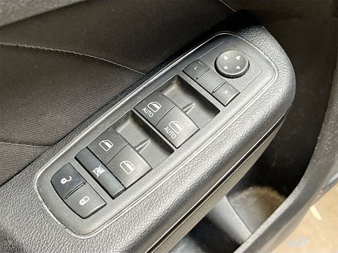 Used 2022 Dodge Charger GT w/ Blacktop Package image 17