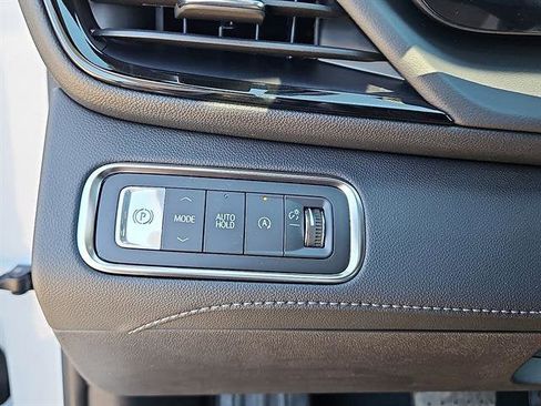 New 2026 Buick Enclave Avenir w/ Super Cruise Package image 15