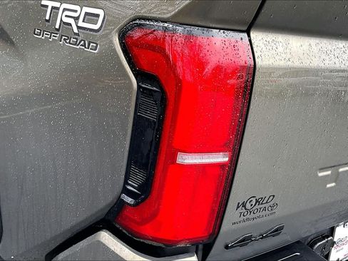 Certified 2025 Toyota Tacoma TRD Off-Road image 27