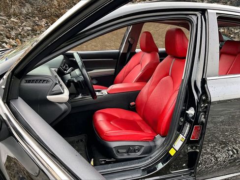 Used 2022 Toyota Camry XSE image 20