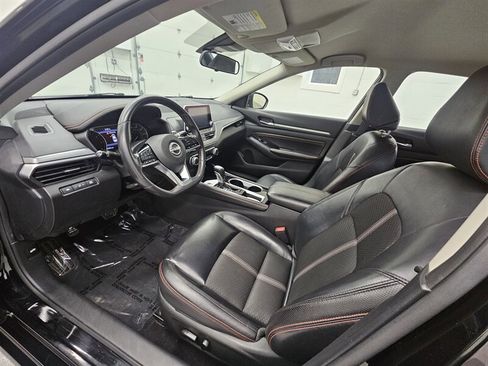 Used 2023 Nissan Altima 2.5 SR image 9