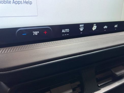 Used 2025 Ford Maverick XL image 31