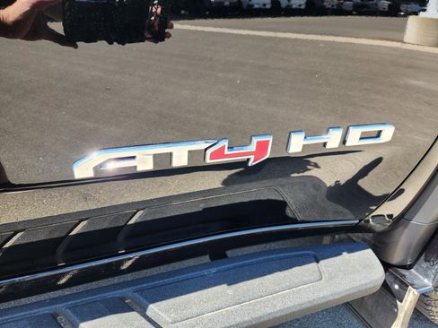 Used 2025 GMC Sierra 2500 AT4 w/ AT4 Premium Plus Package image 20