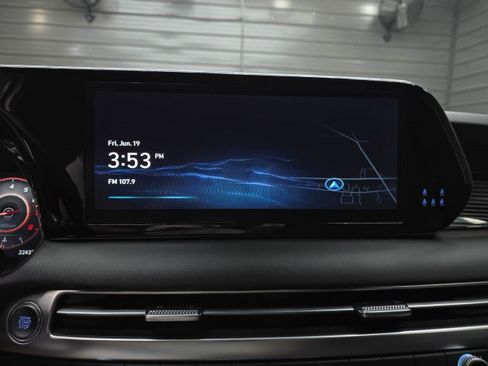 Used 2025 Hyundai Palisade Calligraphy AWD/4WD image 32