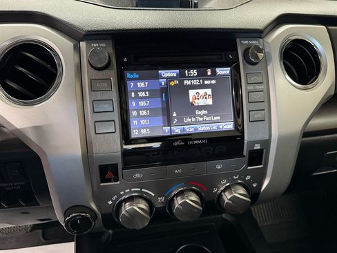 Used 2019 Toyota Tundra SR5 w/ Convenience Package AWD/4WD image 17