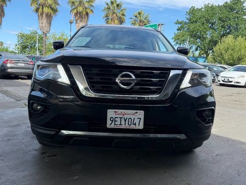 Used 2019 Nissan Pathfinder SV image 17