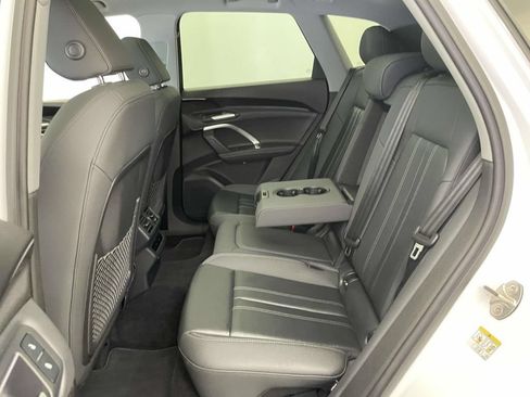 Certified 2025 Audi Q5 Premium w/ Convenience Package AWD/4WD image 19