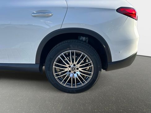 New 2026 Mercedes-Benz GLC 300 image 11