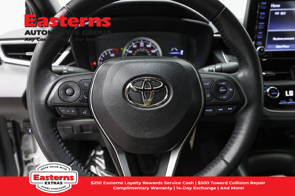 Used 2022 Toyota Corolla SE FWD image 11