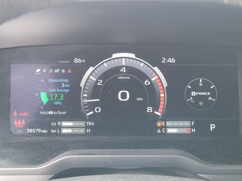 Used 2023 Toyota Tundra Platinum AWD/4WD image 28