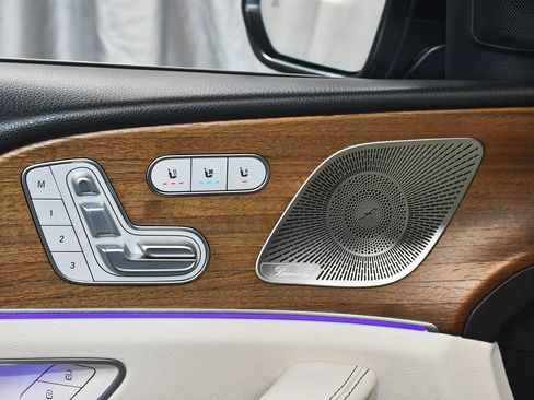 Used 2022 Mercedes-Benz GLS 450 4MATIC w/ AMG Line Exterior image 11