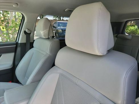 Used 2024 Hyundai Santa Fe SEL AWD/4WD image 19