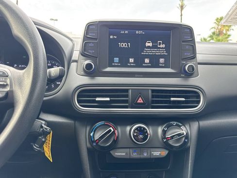 Used 2021 Hyundai Kona SE AWD/4WD image 13