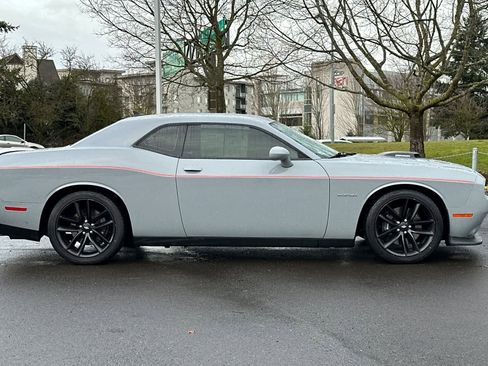Used 2021 Dodge Challenger R/T w/ Plus Package image 8