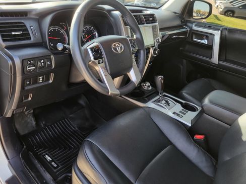 Used 2021 Toyota 4Runner Limited AWD/4WD image 20