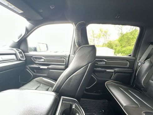 Used 2023 RAM 1500 Laramie AWD/4WD image 12