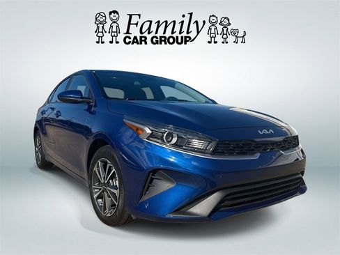 Used 2024 Kia Forte LXS image 2