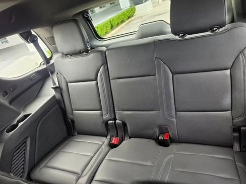 Used 2024 Chevrolet Tahoe LT RWD image 21