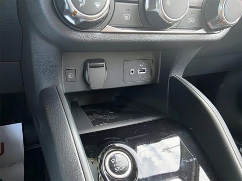 New 2025 Nissan Versa SV w/ Trunk Package image 23