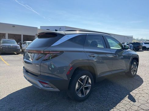 Certified 2025 Hyundai Tucson SEL AWD/4WD image 7