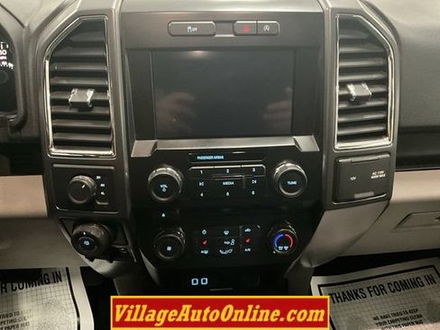 Used 2016 Ford F150 XLT w/ Equipment Group 302A Luxury AWD/4WD image 19