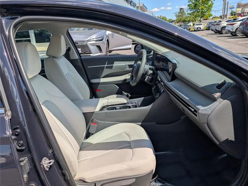 Used 2024 Hyundai Sonata SEL AWD/4WD image 10