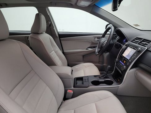 Used 2017 Toyota Camry XLE FWD image 21