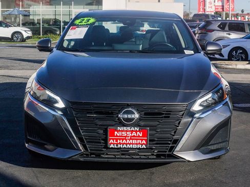 Certified 2023 Nissan Altima 2.5 SL image 3