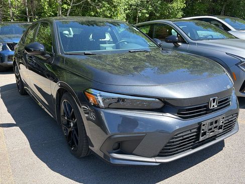 Used 2024 Honda Civic Sport image 3