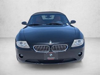 Used 2005 BMW Z4 3.0i RWD video 2