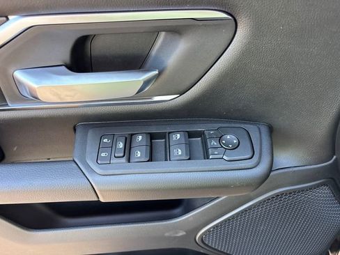 New 2026 RAM 1500 4x4 Crew Cab image 14