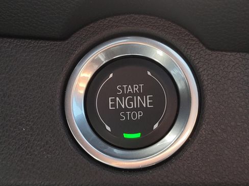 Used 2026 Chevrolet Traverse High Country FWD image 30