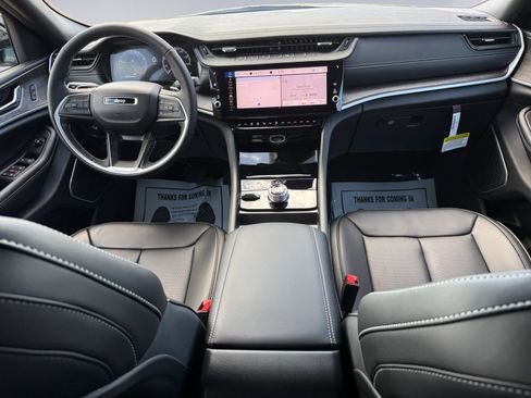 New 2026 Jeep Grand Cherokee L Limited AWD/4WD image 10