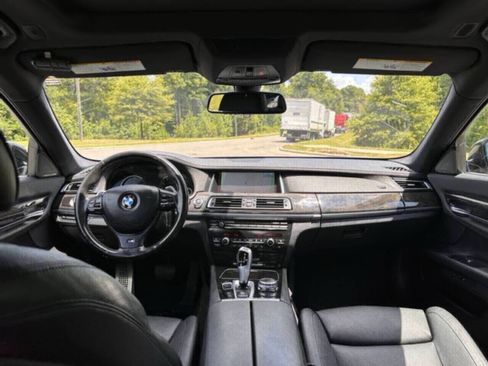 Used 2015 BMW 740Li xDrive image 13