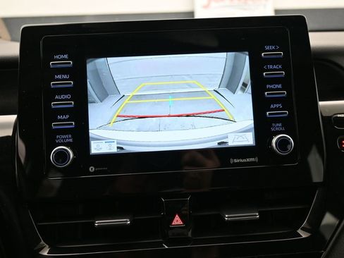 Used 2021 Toyota Camry SE image 15