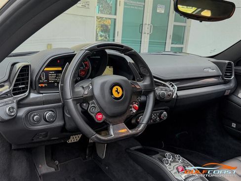 Used 2012 Ferrari 458 Italia Coupe RWD image 12