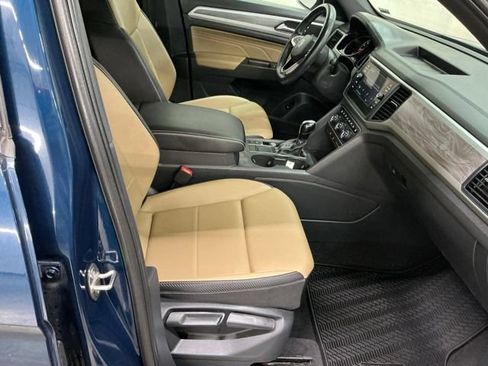 Used 2021 Volkswagen Atlas Cross Sport SE FWD image 20