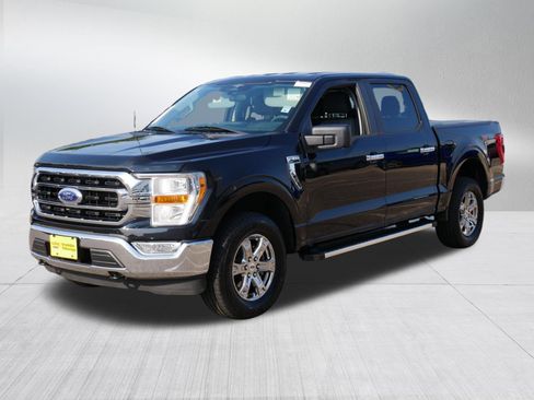 Used 2023 Ford F150 XLT w/ XTR Package AWD/4WD image 3