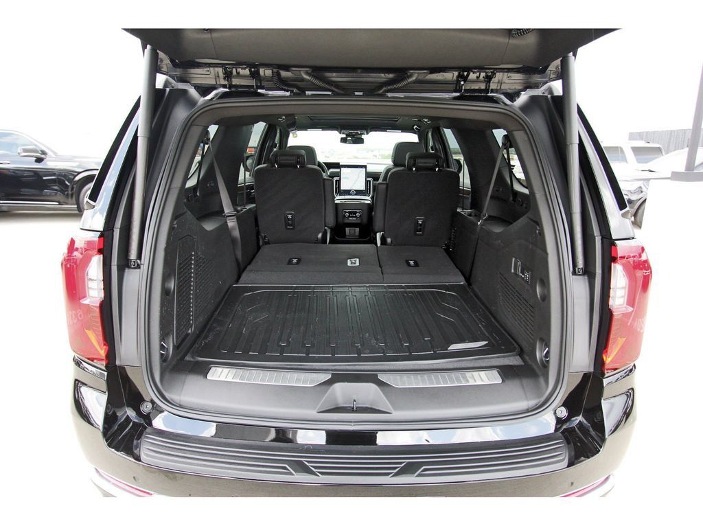 Used 2026 GMC Yukon XL Denali w/ Sun & Power Step Package AWD/4WD image 30