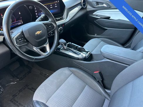 Used 2025 Chevrolet Trax LT w/ Driver Confidence Package FWD image 10
