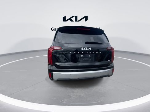 Used 2023 Kia Telluride LX image 7