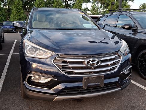 Used 2017 Hyundai Santa Fe Sport w/ 2.4L Tech Package 04 AWD/4WD image 4