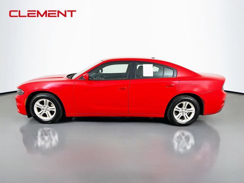 Used 2022 Dodge Charger SXT RWD image 5