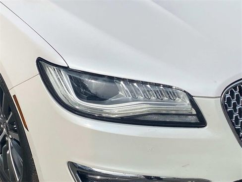 Used 2017 Lincoln MKZ Select w/ Select Plus Package image 4