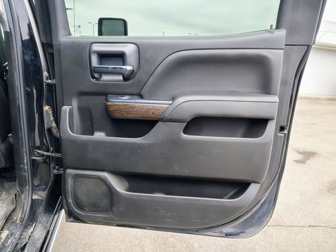 Used 2017 GMC Sierra 1500 Denali w/ Denali Ultimate Package image 16